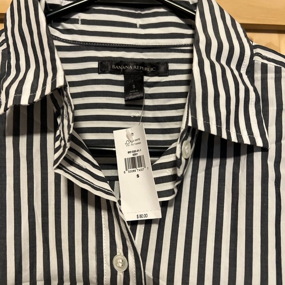 NWT, Banana Republic blouse - Picture 4 of 5